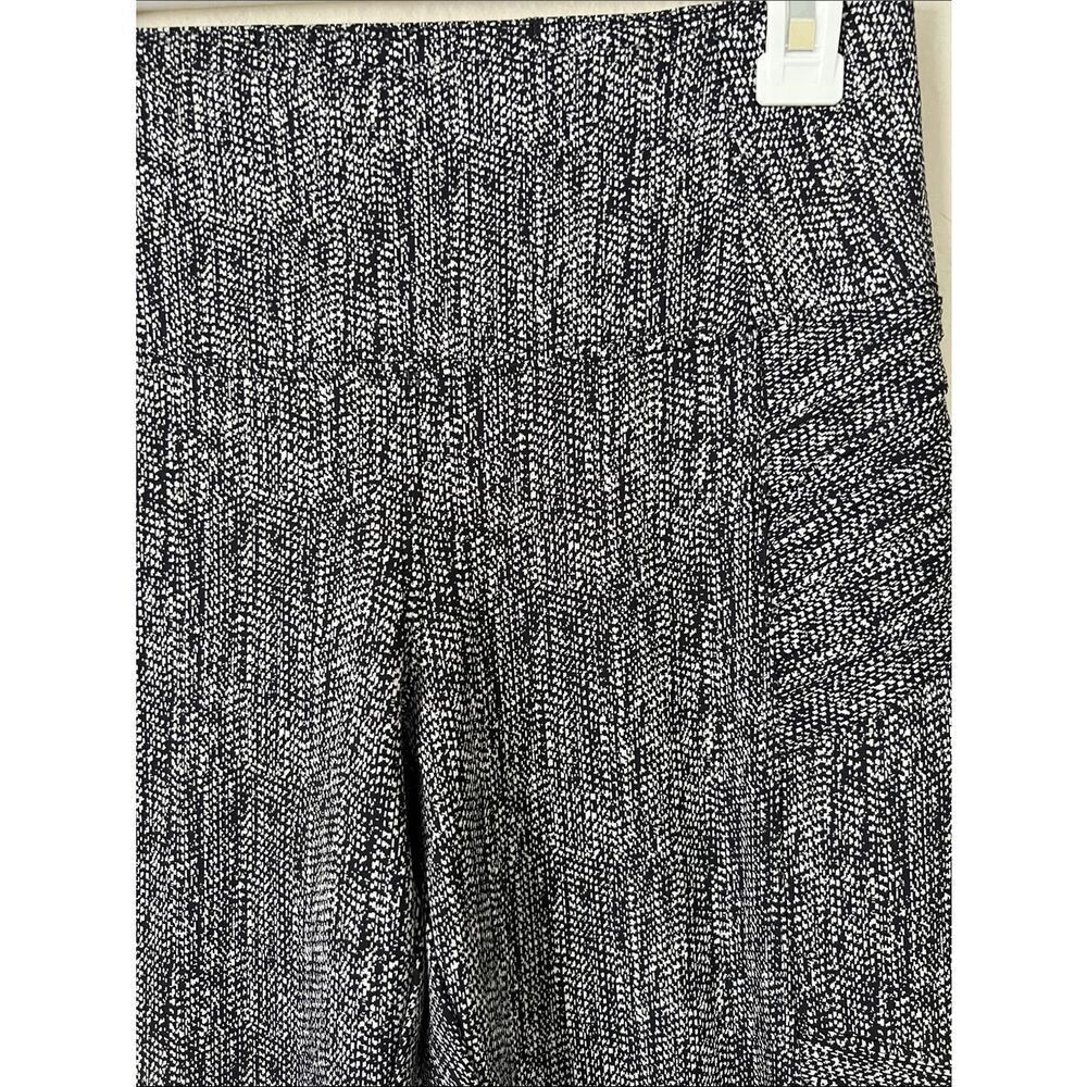 Like New! ATHLETA Delancey Textured Moto Tight Legging Braiden Black in S - Picture 6 of 16